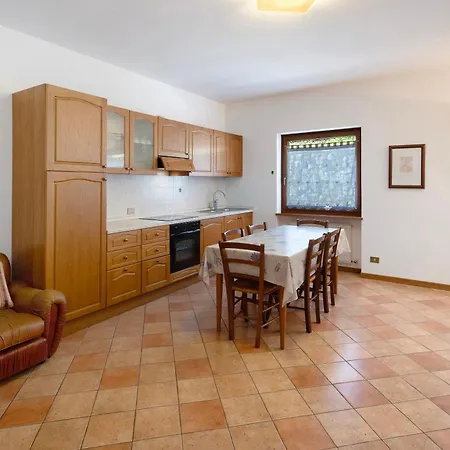 Malibu 2 Apartment